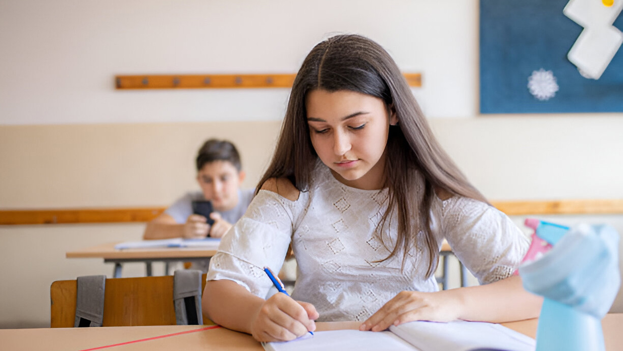 Class 8 Science Coaching in Rohini